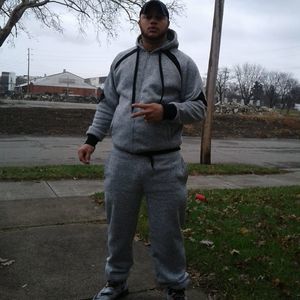 Meet your Posher, Raymond